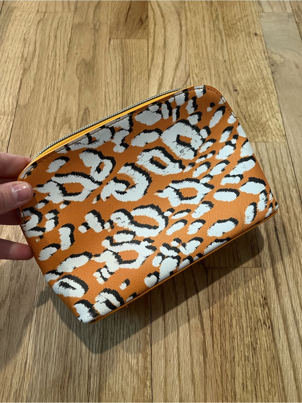 Leopard Print Pouch - Picture 2 of 2